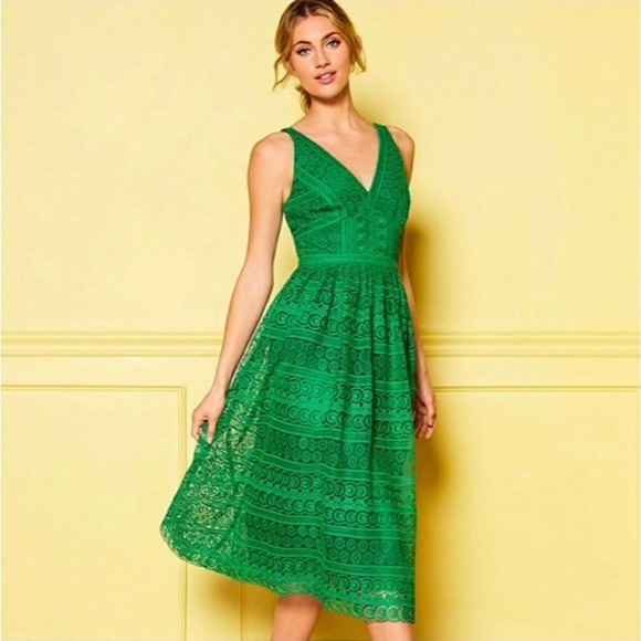 ANTONIO MELANI Dresses & Skirts - ANTONIO MELANI Green Lace Midi Dress